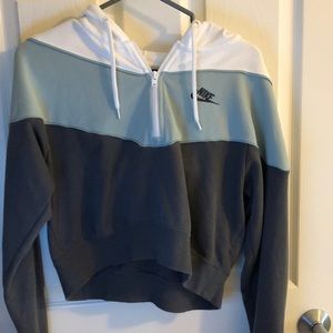 White, blue, and grey cropped Nike quarter zip